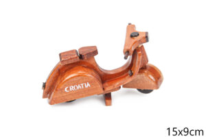 Ukrasna drvena Vespa, Croatia