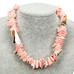 Ogrlica s veće rezanim školjkama, razne boje