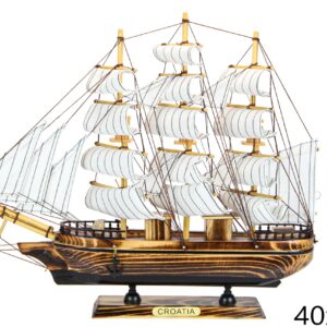 Natural-crni jedrenjak sa crnom crtom 40cm, Croatia