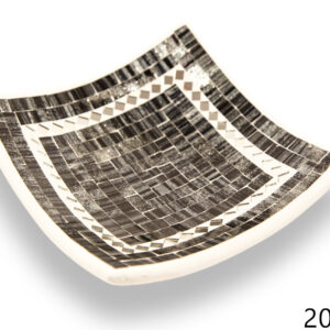 Bijela keramička zdjela sa crno-srebrnim stakalcima, te zrcalnim rombovima, manja
