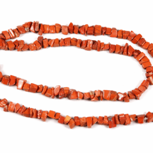 Veći smeđi kamenčići raznih oblika