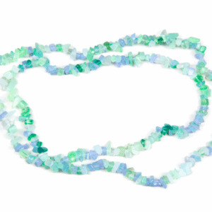 Manji zeleno-plavi kamenčići raznih oblika