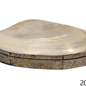 Ukrasna kutija od sedefne školjke, srednja