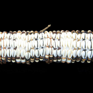 Narukvice s tri kauri školjke i drvenim perlicama (SET 50 kom.)