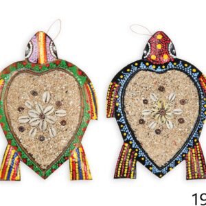 Ukrasna drvena kornjača s pijeskom i školjkama, veća