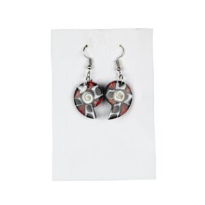 Naušnice s Nautilusom od crveno-crne školjke