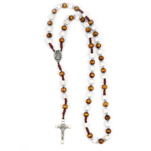 Krunica konop, kamen-drvo sa srebrnim kuglicama