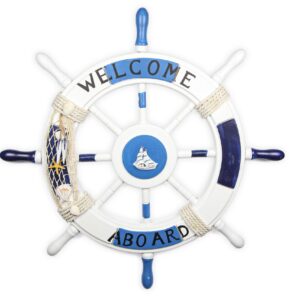 Bijelo-plavo kormilo s konopom i mrežom