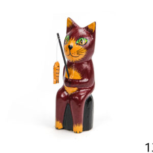 Drvena mačka s ribom na štapu