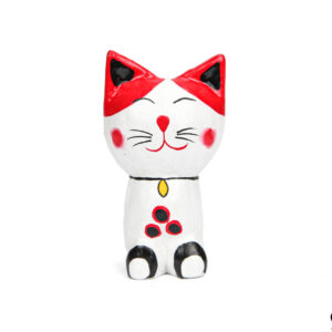 Bijelo-crvena drvena nasmiješena maca