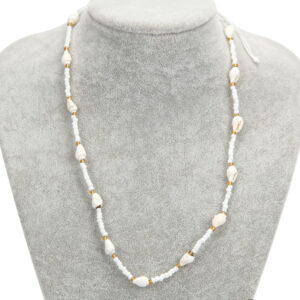 Ogrlice s Nassa školjkicama i bijelim perlicama (SET 12 kom.)