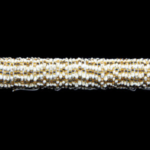 Narukvice s bijelim Nassa školjkicama i zlatnim perlicama (SET 70 kom.)