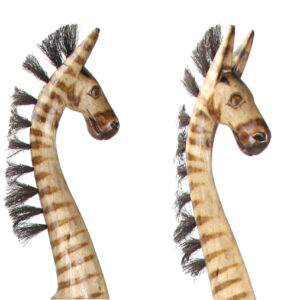 Velika drvena zebra s paljenim uzorcima