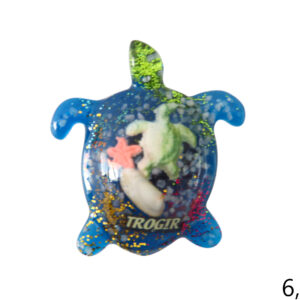 Magnet kornjača sa školjkicama i morskim motivima, Trogir