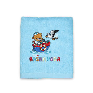 Plavi ručnik s medom u brodu i galebom, Baška Voda